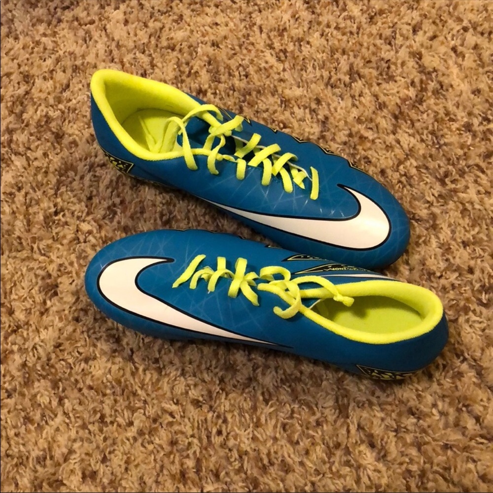 NWOT! Nike Hypervenom Cleats!